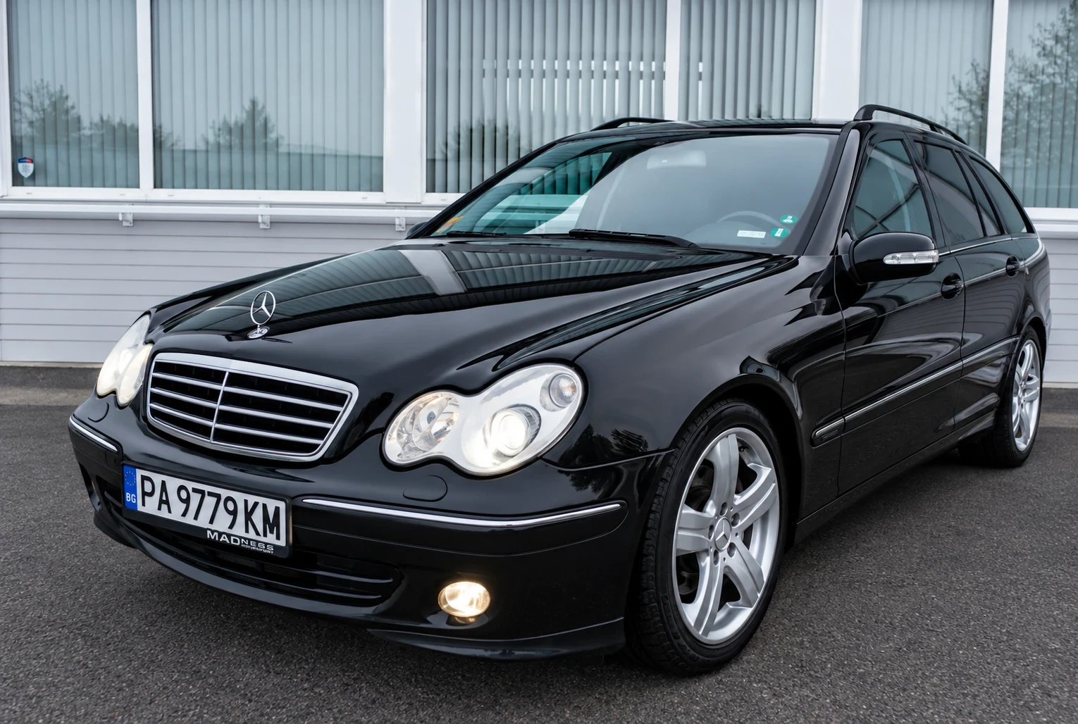Mercedes-Benz C 320