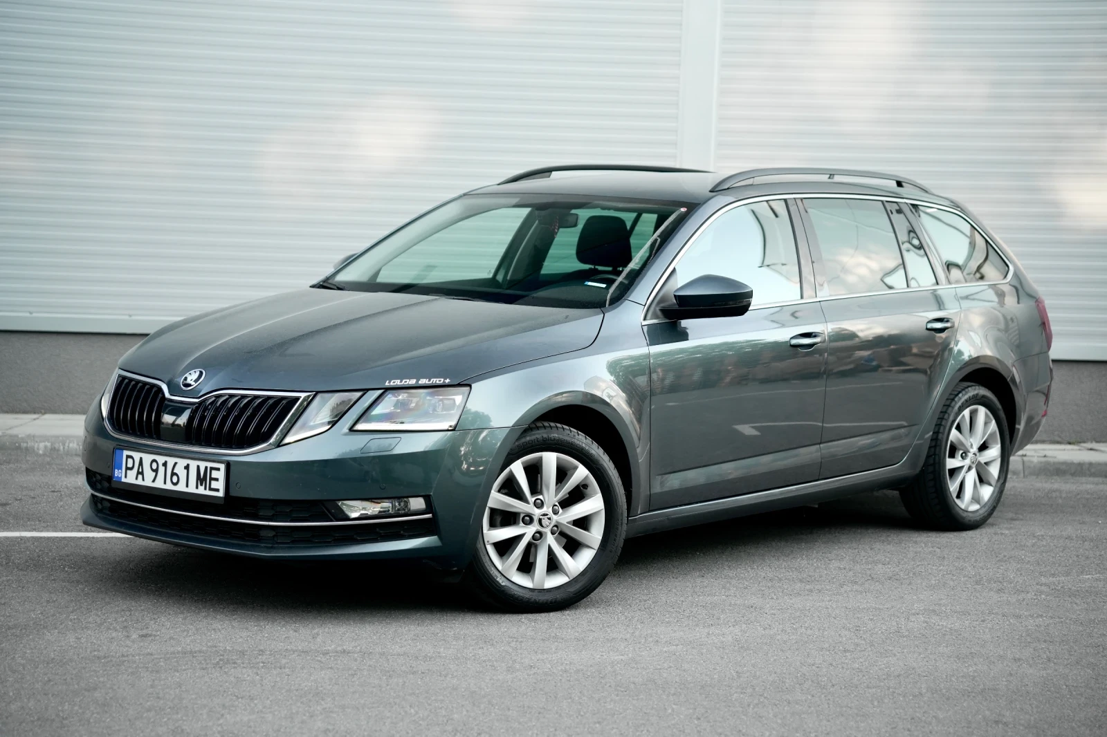 Skoda Octavia 1.5 TSI DSG * Подгрев* Keyless* Сервизна история