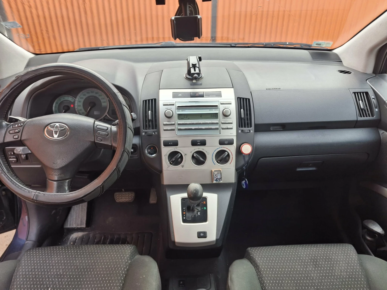 Toyota Corolla verso, снимка 5 - Автомобили и джипове - 55875486