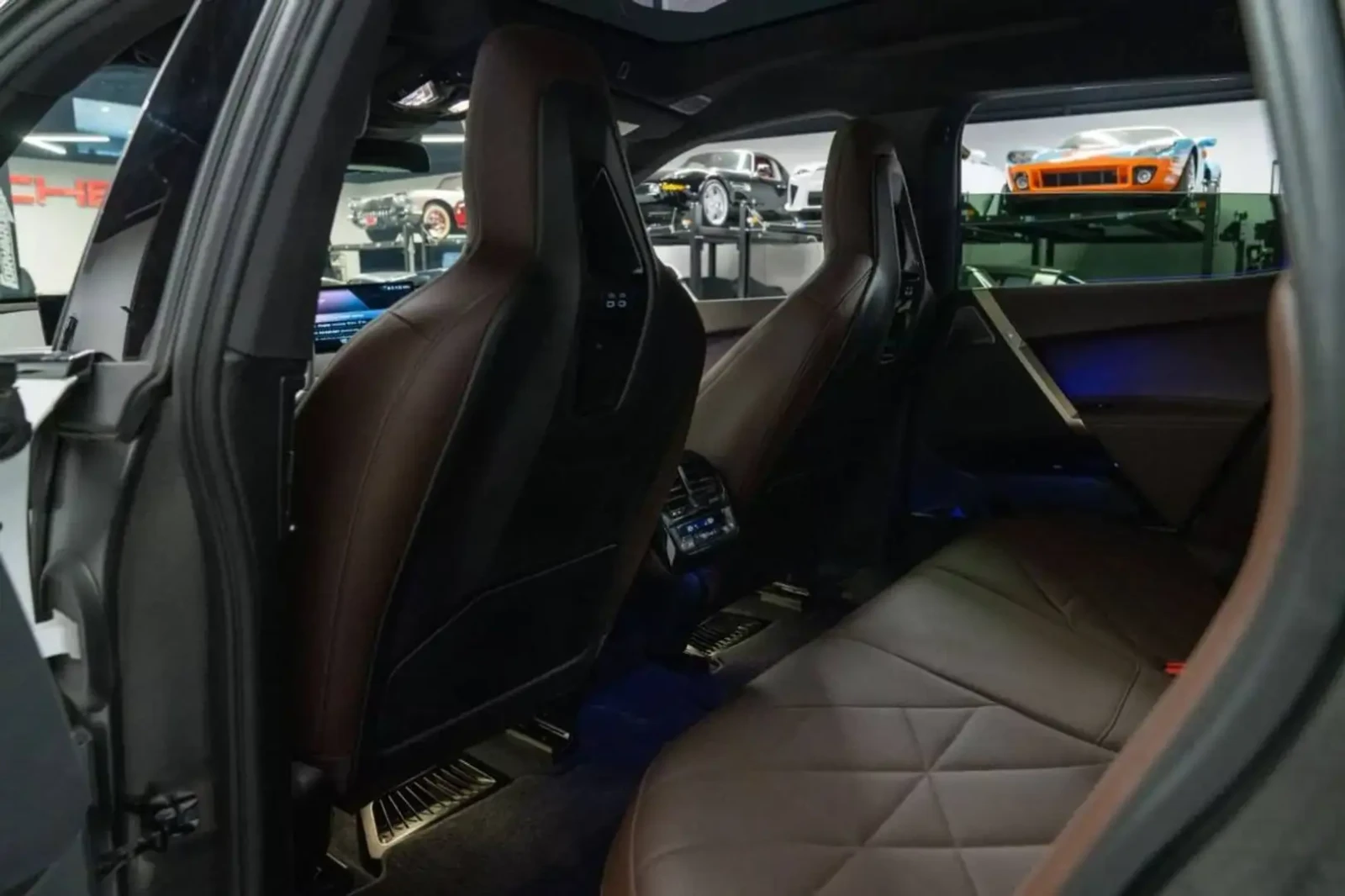 BMW iX * �50* x-drive* distronic* pano* �������* HUD* ��� | Mobile.bg � ����������� 6