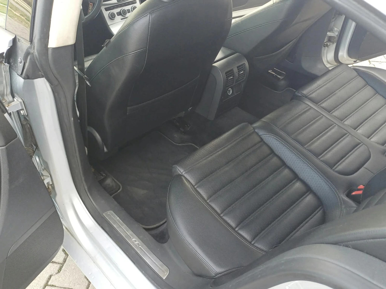VW CC 2.0 TFSI - NAVI / Multi / CAMERA , снимка 15 - Автомобили и джипове - 56068126