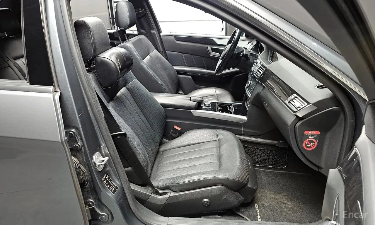 Mercedes-Benz E 350 АМГ ПАКЕТ/BlueTec 4MATIC/360/ОБДУХ/, снимка 10 - Автомобили и джипове - 56155939