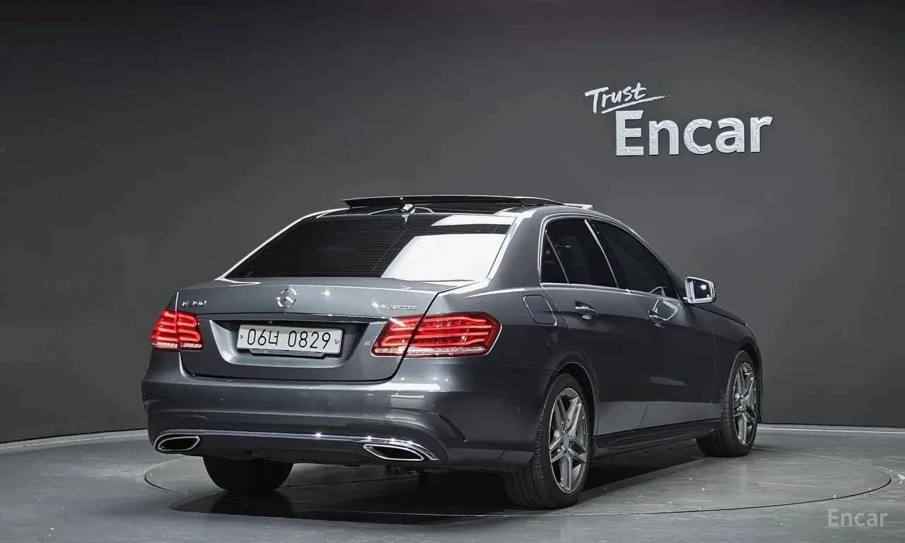 Mercedes-Benz E 350 АМГ ПАКЕТ/BlueTec 4MATIC/360/ОБДУХ/, снимка 2 - Автомобили и джипове - 56155939