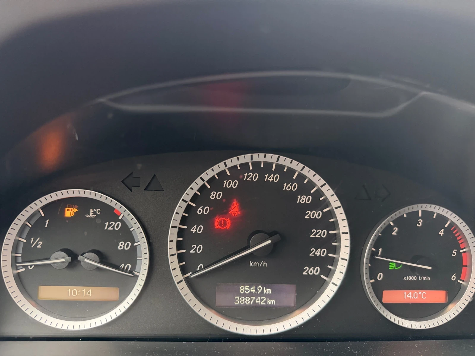 Mercedes-Benz C 200, снимка 9 - Автомобили и джипове - 56696821