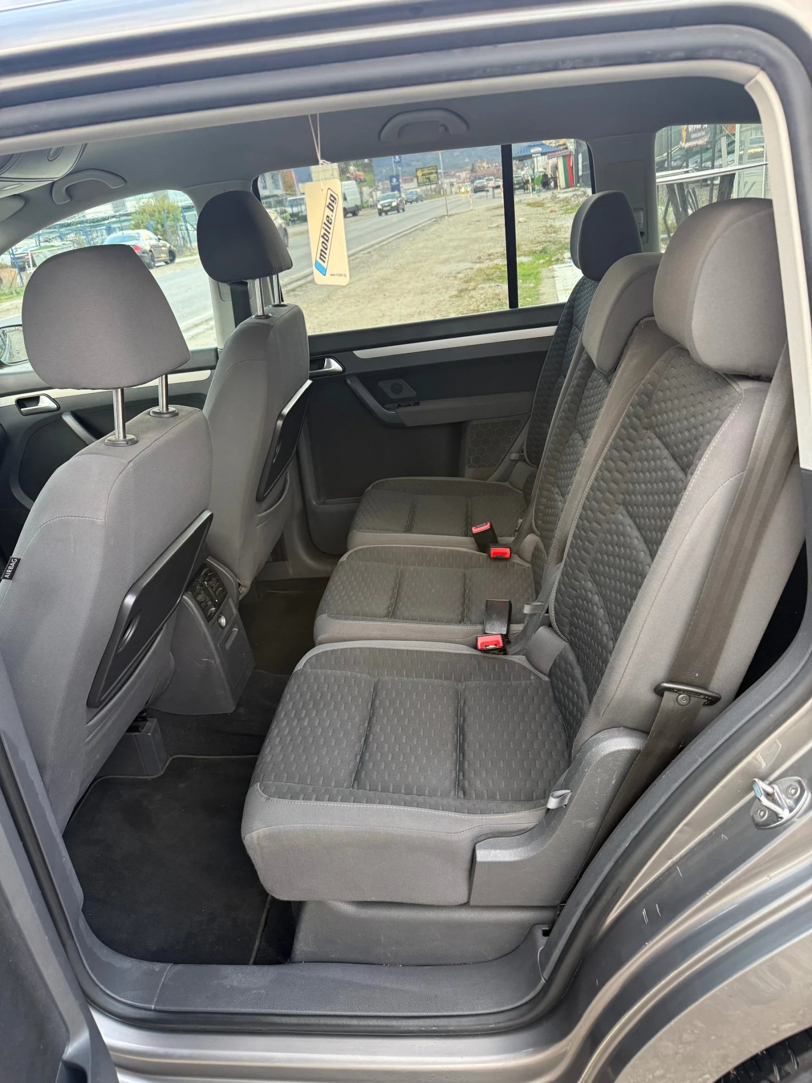 VW Touran 1.9TDI* 6ск.* ЛИЗИНГ, снимка 8 - Автомобили и джипове - 56726422