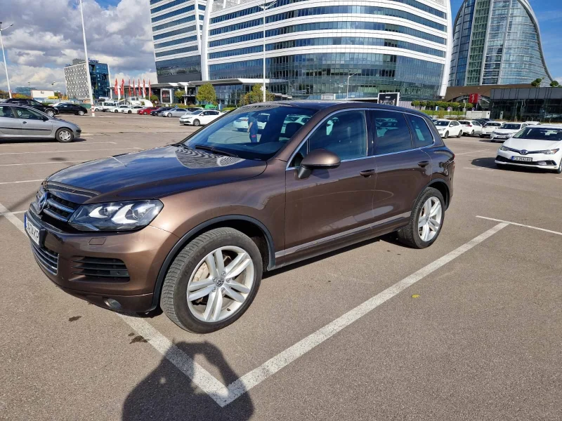 VW Touareg 4.2 TDI, снимка 8 - Автомобили и джипове - 49470849