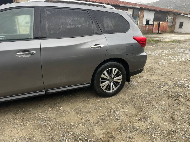 Nissan Pathfinder SV 4WD facelift, снимка 5 - Автомобили и джипове - 52650397