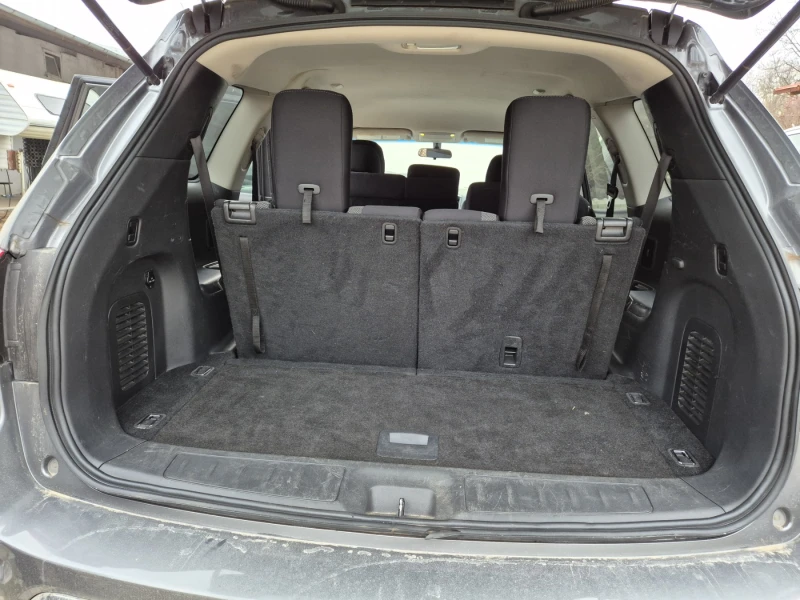 Nissan Pathfinder SV 4WD facelift, снимка 11 - Автомобили и джипове - 52650397