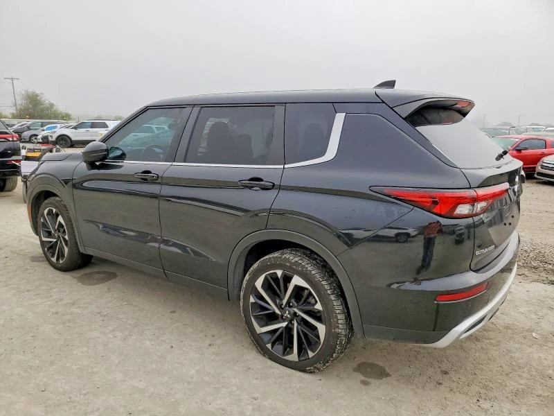 Mitsubishi Outlander 2.5L 4 Front-wheel Drive, снимка 3 - Автомобили и джипове - 53713631