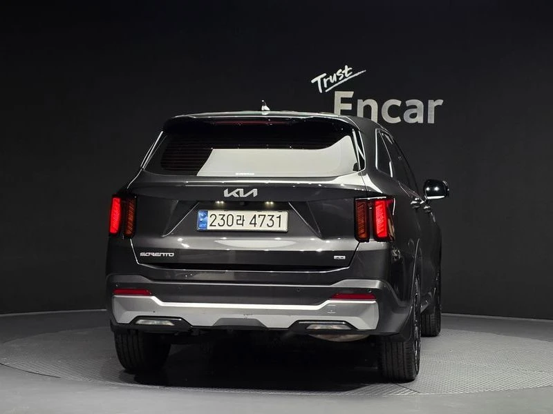 Kia Sorento Diesel 2.2 4WD| 200к.с.| ВКЛ.ТЕХНОТЕСТ, снимка 4 - Автомобили и джипове - 55386353
