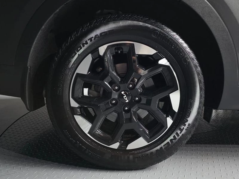 Kia Sorento Diesel 2.2 4WD| 200к.с.| ВКЛ.ТЕХНОТЕСТ, снимка 5 - Автомобили и джипове - 55386353