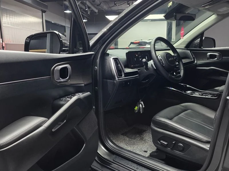 Kia Sorento Diesel 2.2 4WD| 200к.с.| ВКЛ.ТЕХНОТЕСТ, снимка 10 - Автомобили и джипове - 55386353
