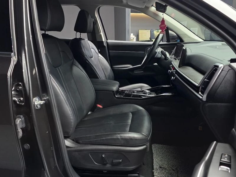 Kia Sorento Diesel 2.2 4WD| 200к.с.| ВКЛ.ТЕХНОТЕСТ, снимка 11 - Автомобили и джипове - 55386353