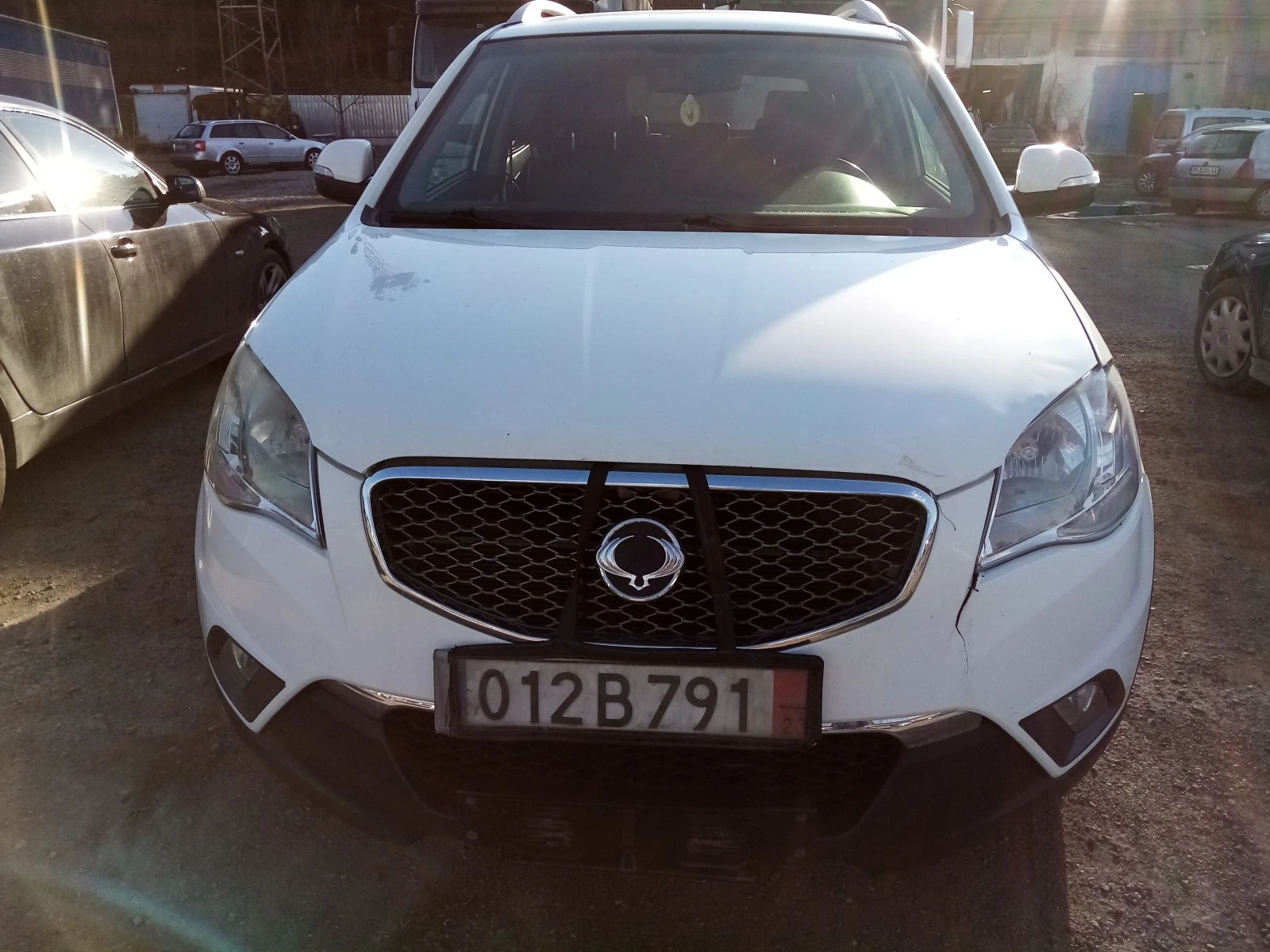 SsangYong Korando 2.0 E-XDI/4x4/Автоматик+ Ръчка/3 бройки - изображение 2