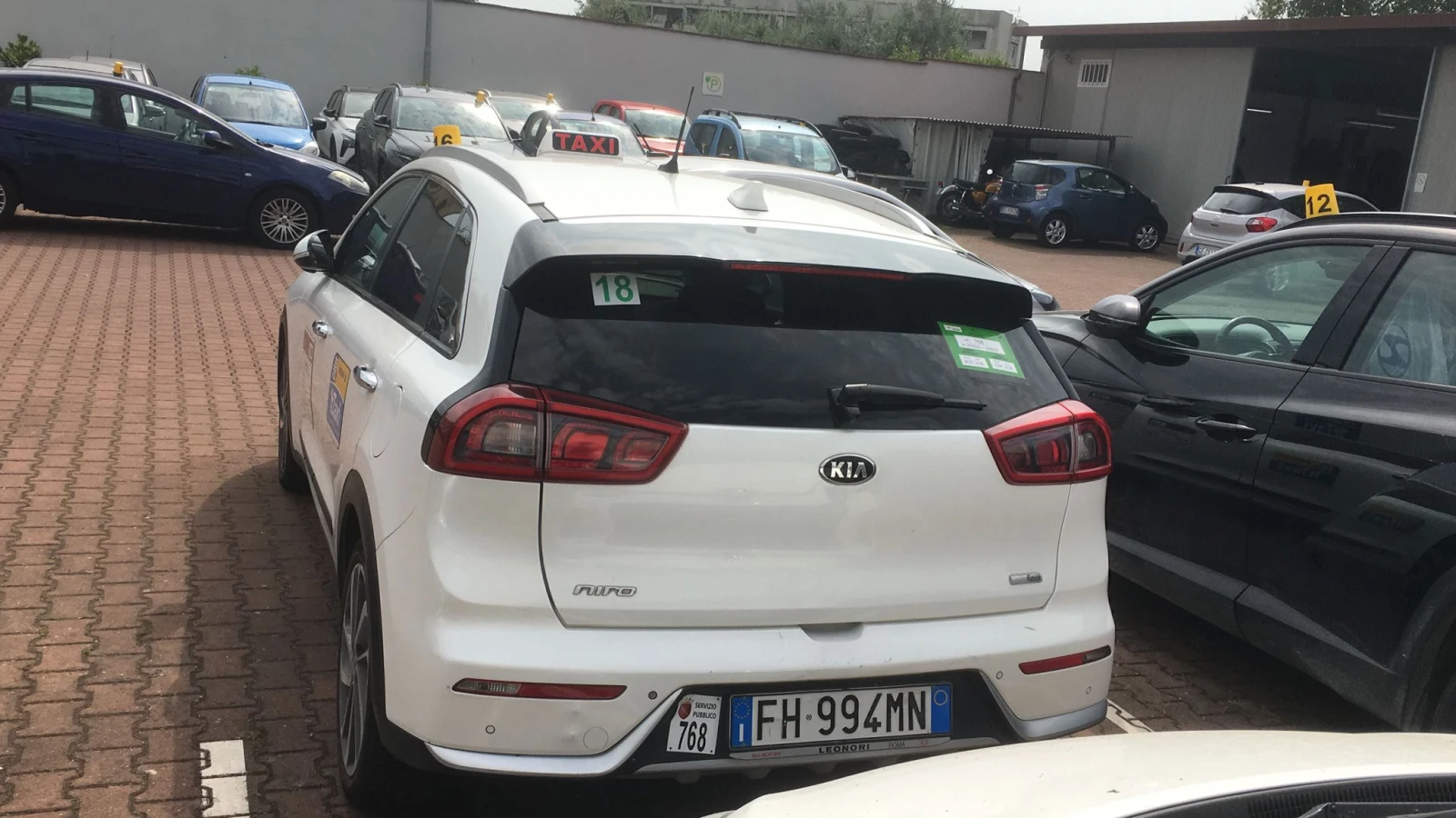 Kia Niro 1.6 HYBRID AVTOMATIK - изображение 4