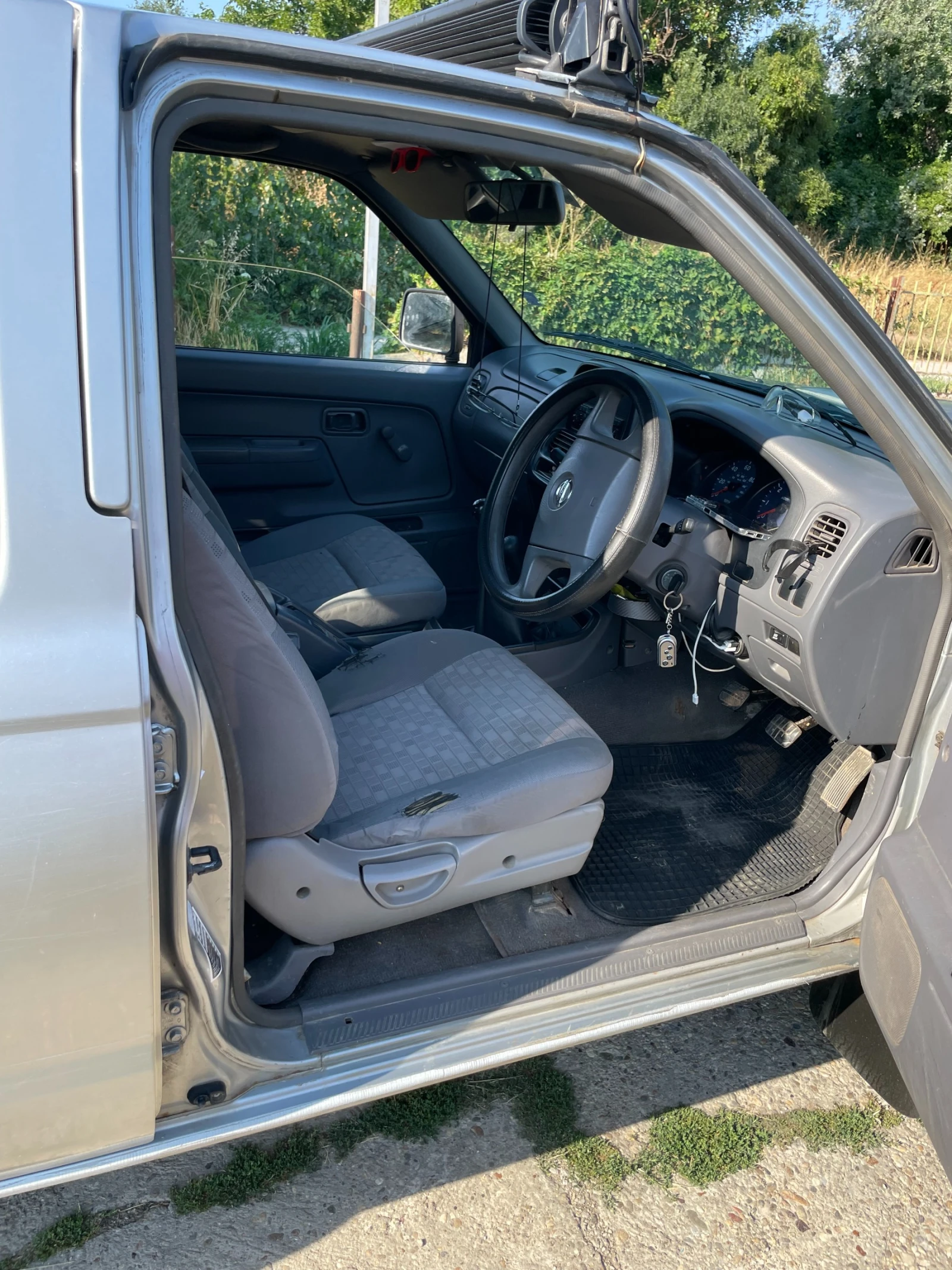 Nissan Navara 2, 5 DCI - изображение 7