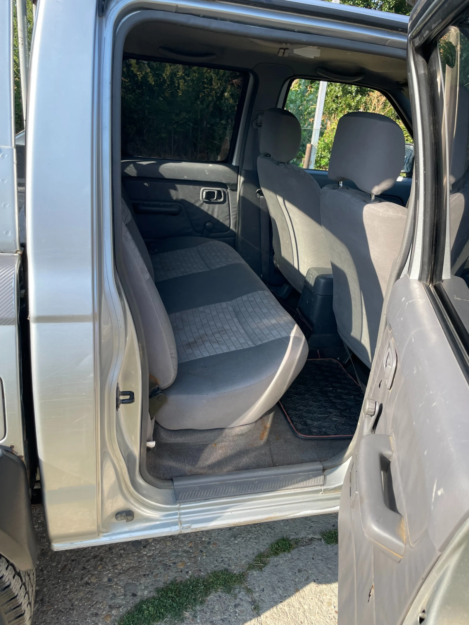 Nissan Navara 2, 5 DCI - изображение 6