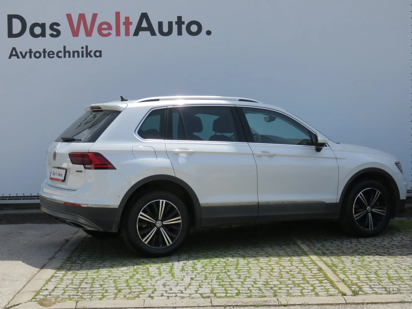 VW Tiguan Highline 2.0TSI 4MOTION BMT | Mobile.bg   2