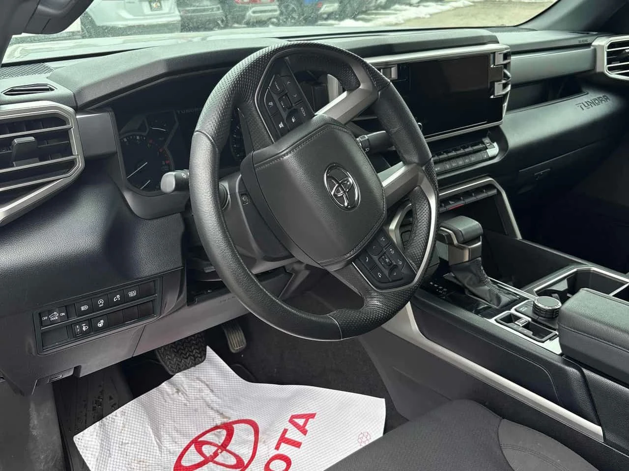 Toyota Tundra SR AWD * ДИСТРОНИК* ПОДГРЕВИ* КАМЕРА*  - изображение 7