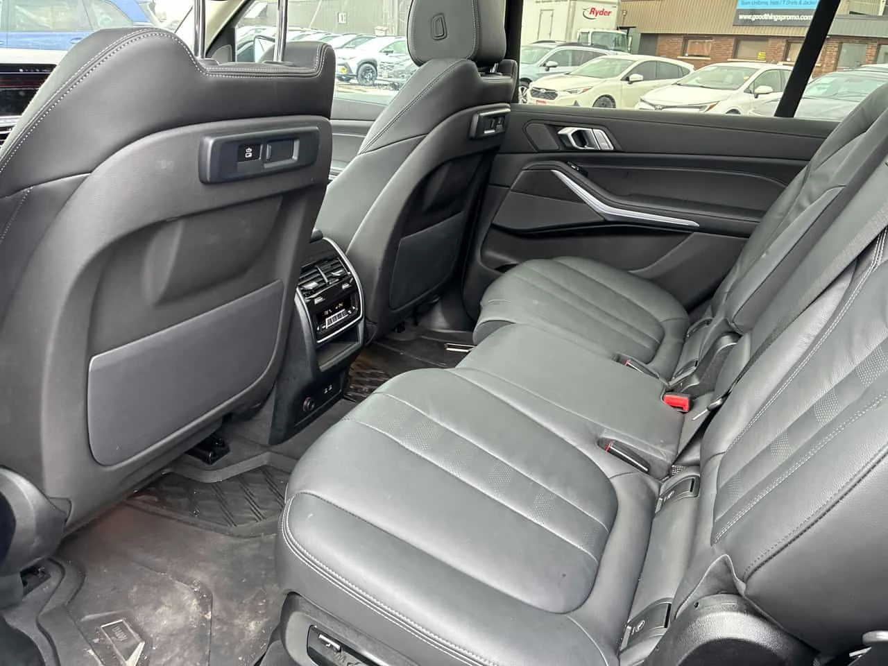 BMW X7 * xDrive40i * DISTRONIC* H/K* COMFORT SEATS* , снимка 14 - Автомобили и джипове - 53906844