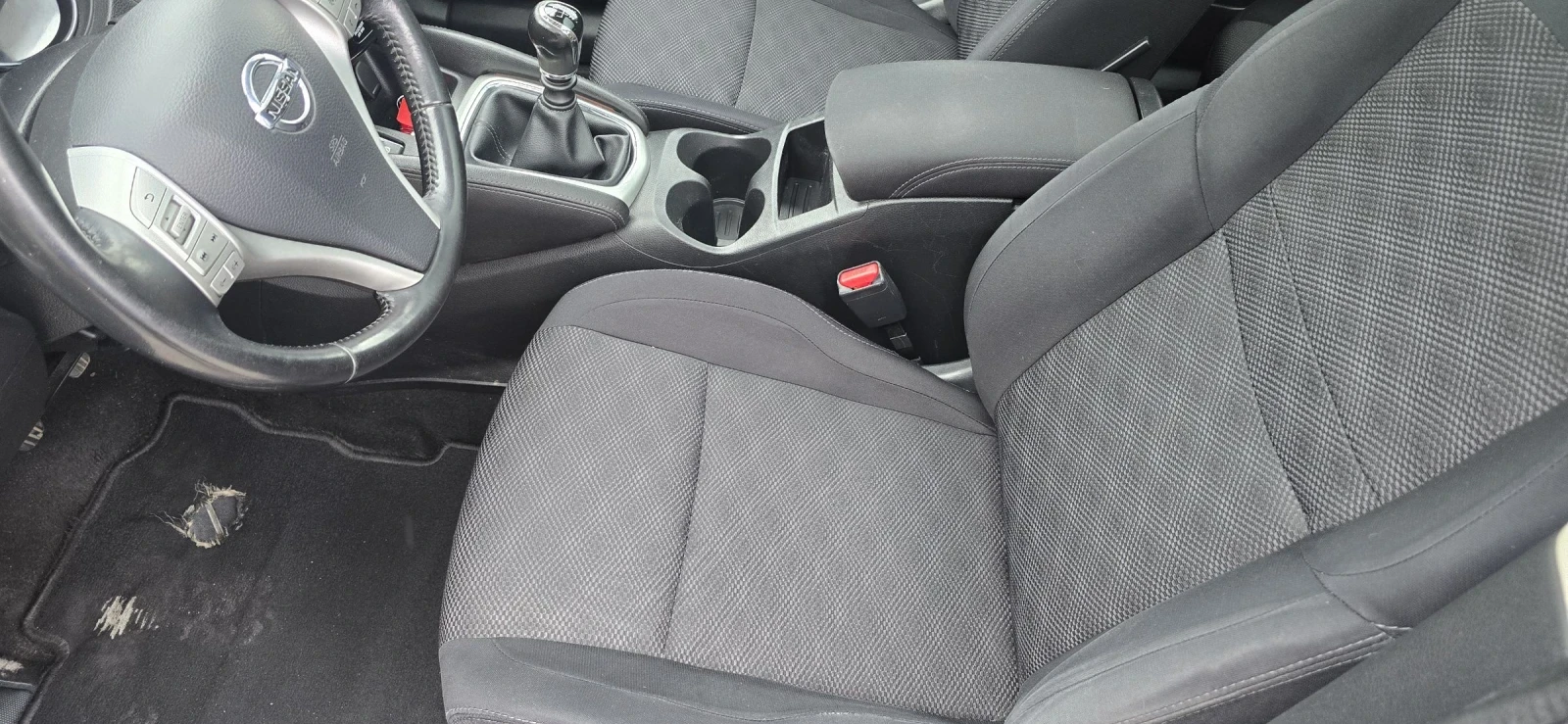 Nissan Qashqai 1.5 DCI , снимка 8 - Автомобили и джипове - 54066252