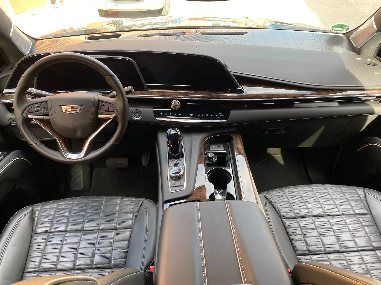 Cadillac Escalade 6200, снимка 8 - Автомобили и джипове - 54414250