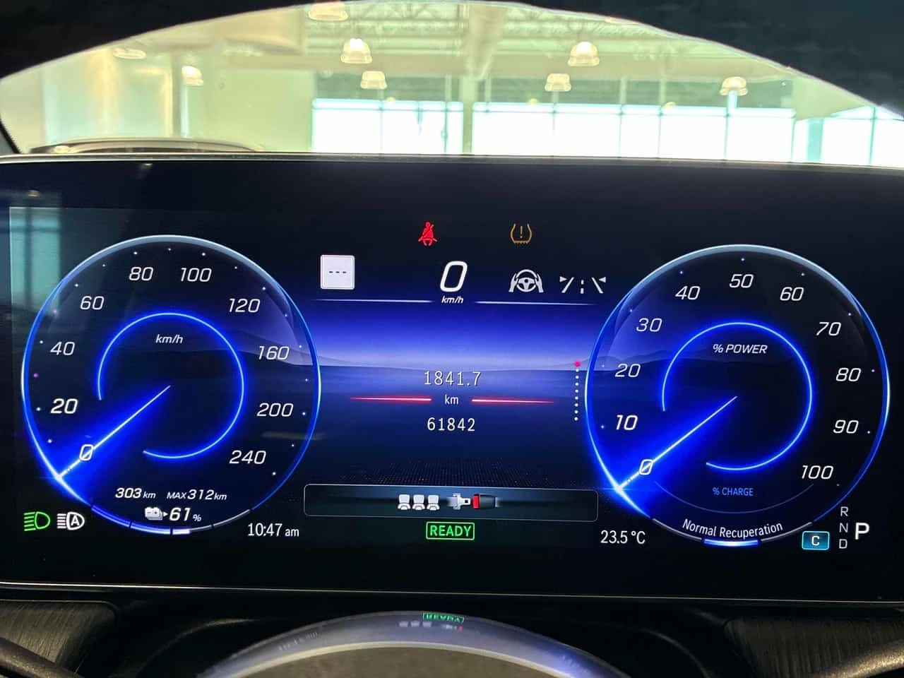 Mercedes-Benz EQE FULLMAX * ГЛАВНО ПРЕДСТАВИТЕЛСТВО НА BMW* , снимка 8 - Автомобили и джипове - 54663089