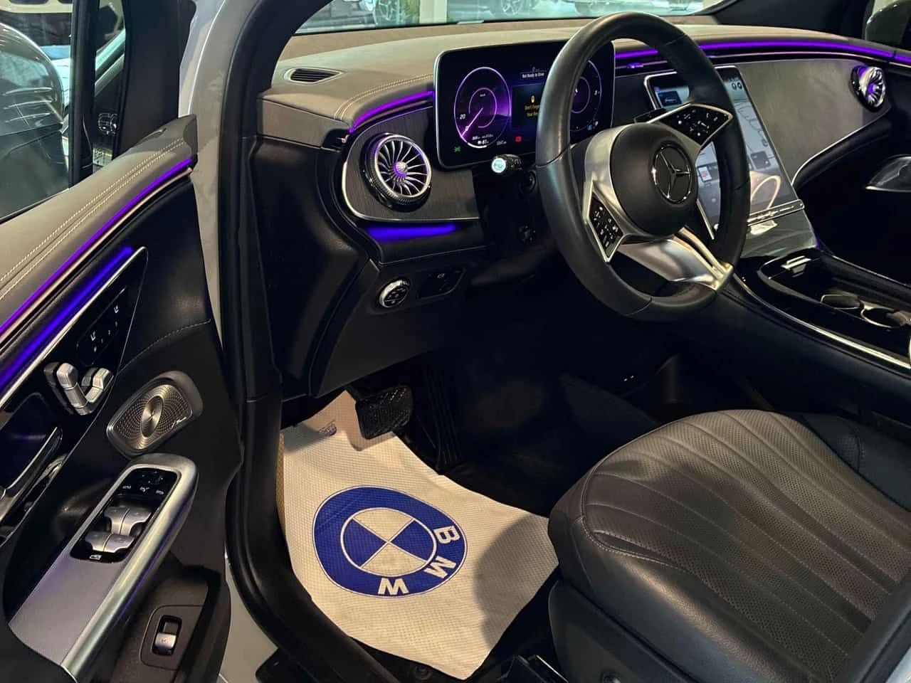 Mercedes-Benz EQE FULLMAX * ГЛАВНО ПРЕДСТАВИТЕЛСТВО НА BMW* , снимка 7 - Автомобили и джипове - 54663089