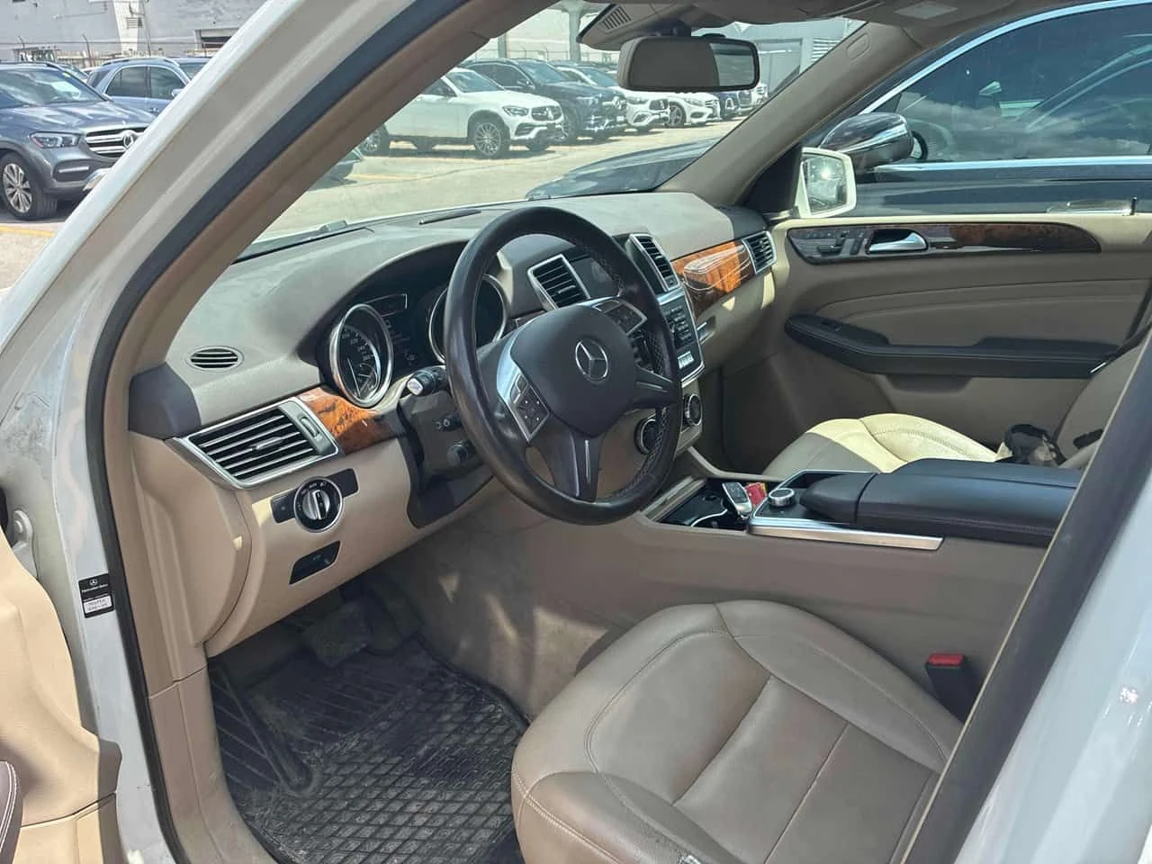 Mercedes-Benz ML 350 * BlueTEC * CARFAX * ОПЦИЯ ЗА ФИНАНСИРАНЕ , снимка 5 - Автомобили и джипове - 55254910