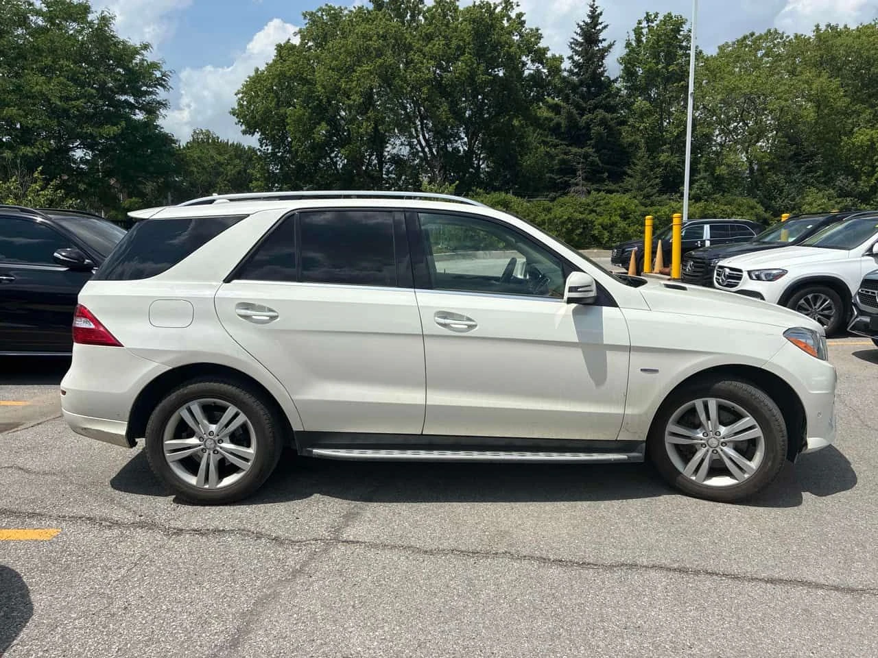 Mercedes-Benz ML 350 * BlueTEC * CARFAX * ОПЦИЯ ЗА ФИНАНСИРАНЕ , снимка 3 - Автомобили и джипове - 55254910