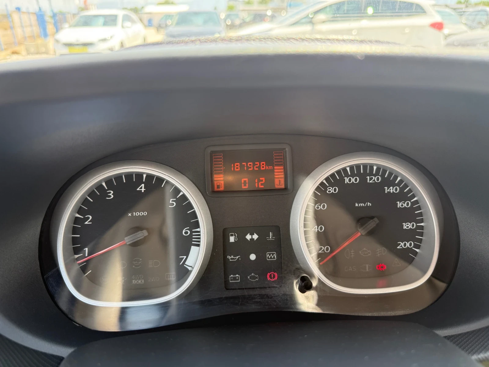 Dacia Duster 1.6 GPL, снимка 13 - Автомобили и джипове - 55317972