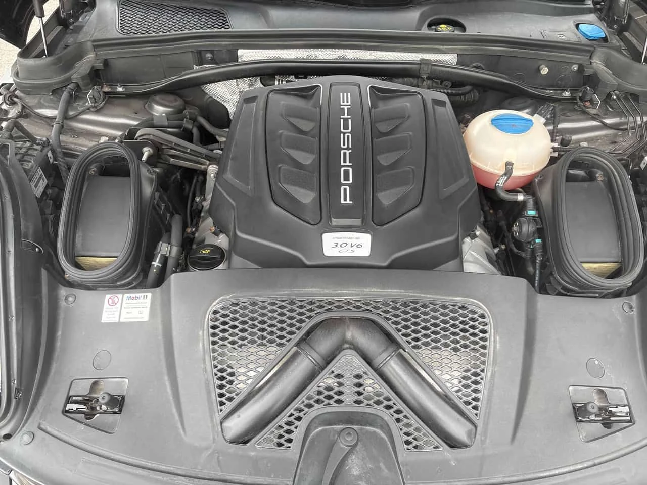 Porsche Macan * GTS * CARFAX * ЦЕНА ДО БГ, снимка 11 - Автомобили и джипове - 55626881