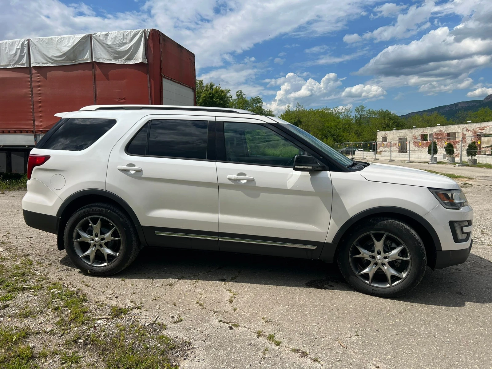 Ford Explorer, снимка 7 - Автомобили и джипове - 56574133