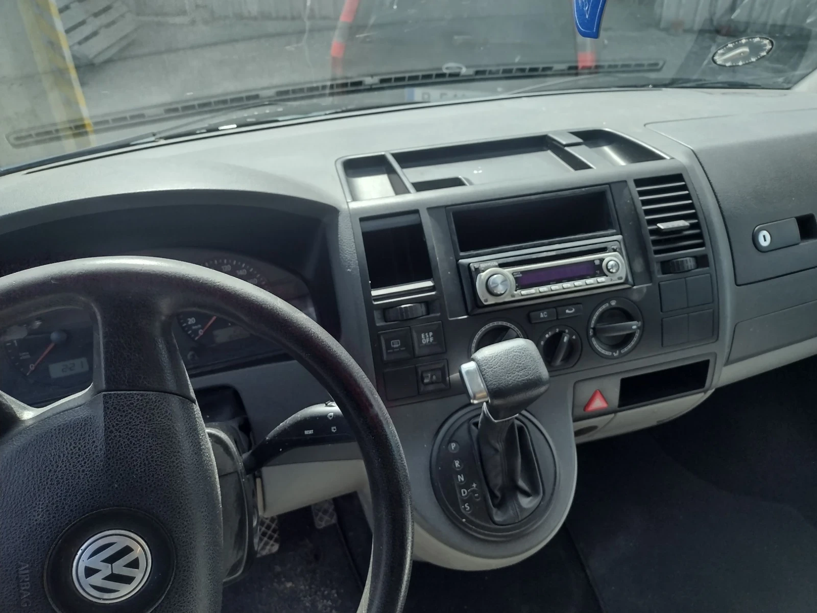 VW T5 Transporter - изображение 2