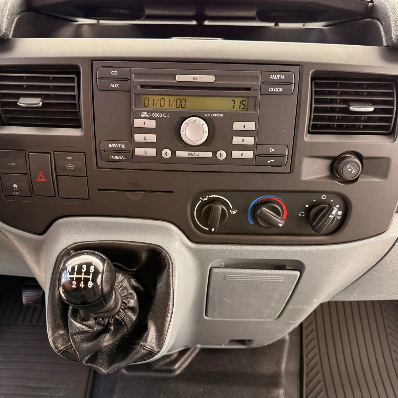 Ford Transit 2.2TDCi-КЛИМАТИК-ЕВРО5, снимка 13 - Бусове и автобуси - 55326561