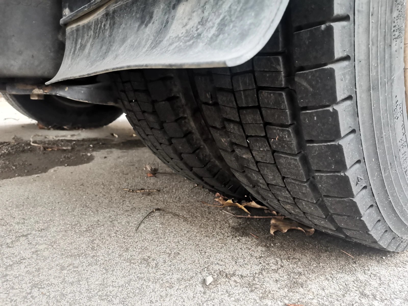 Man 8.180        | Mobile.bg   14