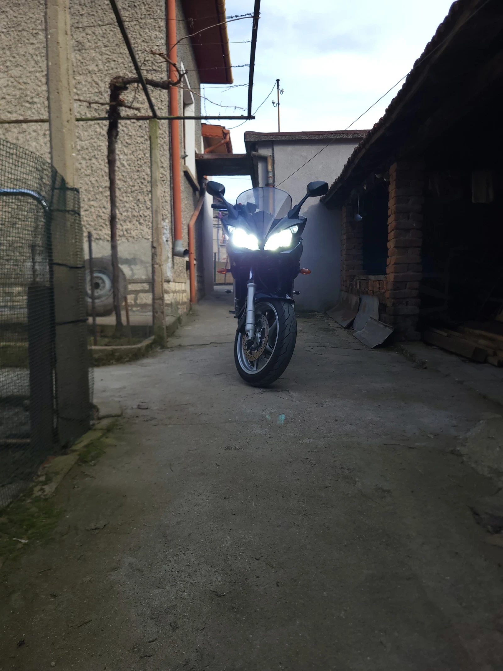 Yamaha Fazer Fz6, снимка 8 - Мотоциклети и мототехника - 53784360