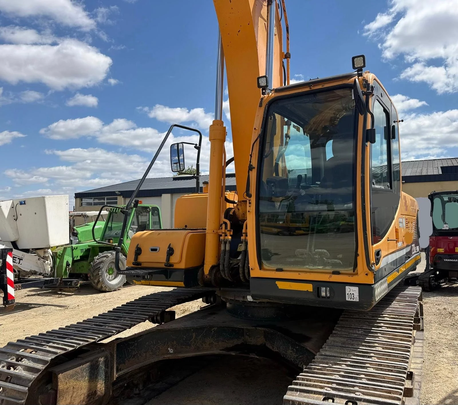 Багер Hyundai ROBEX 220 LC-9A ЛИЗИНГ, снимка 3 - Индустриална техника - 55540028