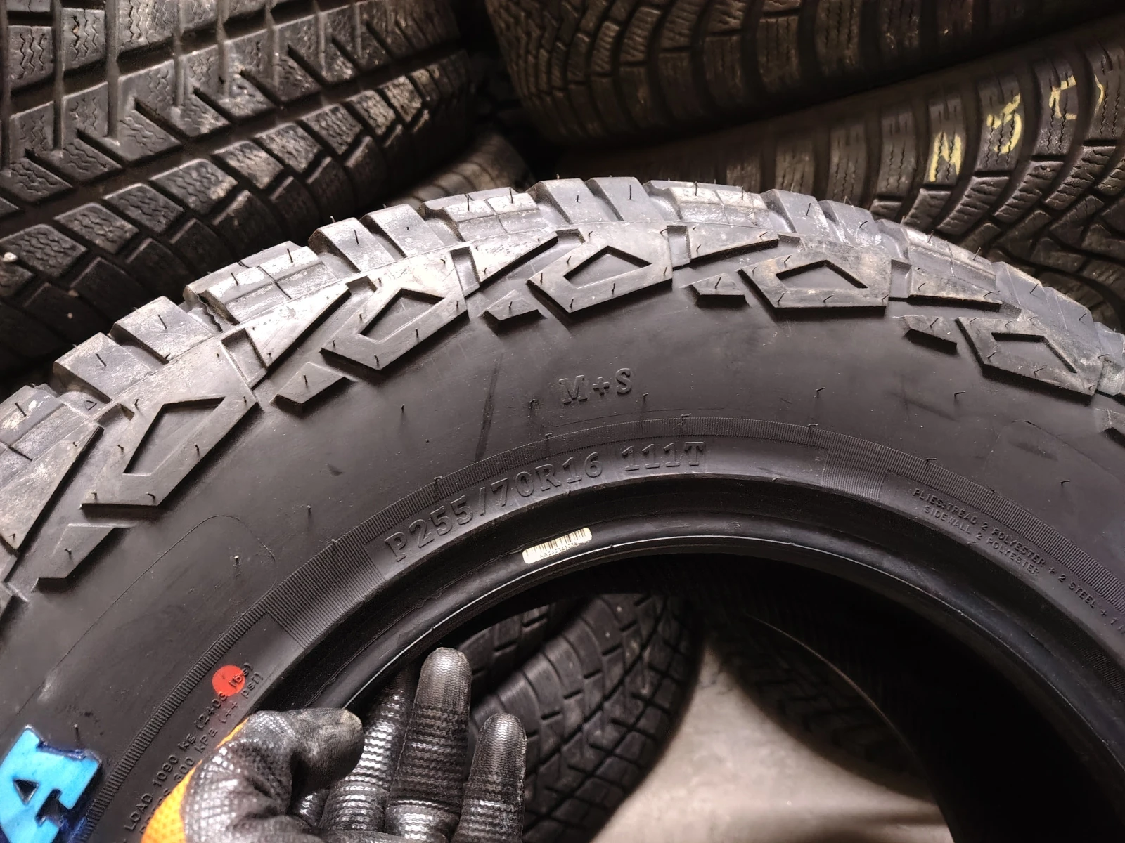 Гуми Всесезонни 255/70R16, снимка 5 - Гуми и джанти - 54094856