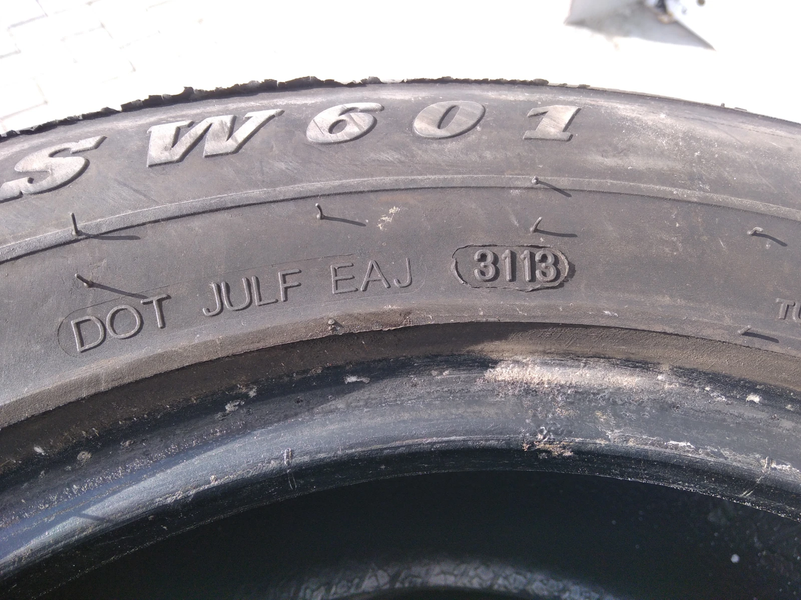 Гуми Зимни 225/55R16, снимка 4 - Гуми и джанти - 56258843
