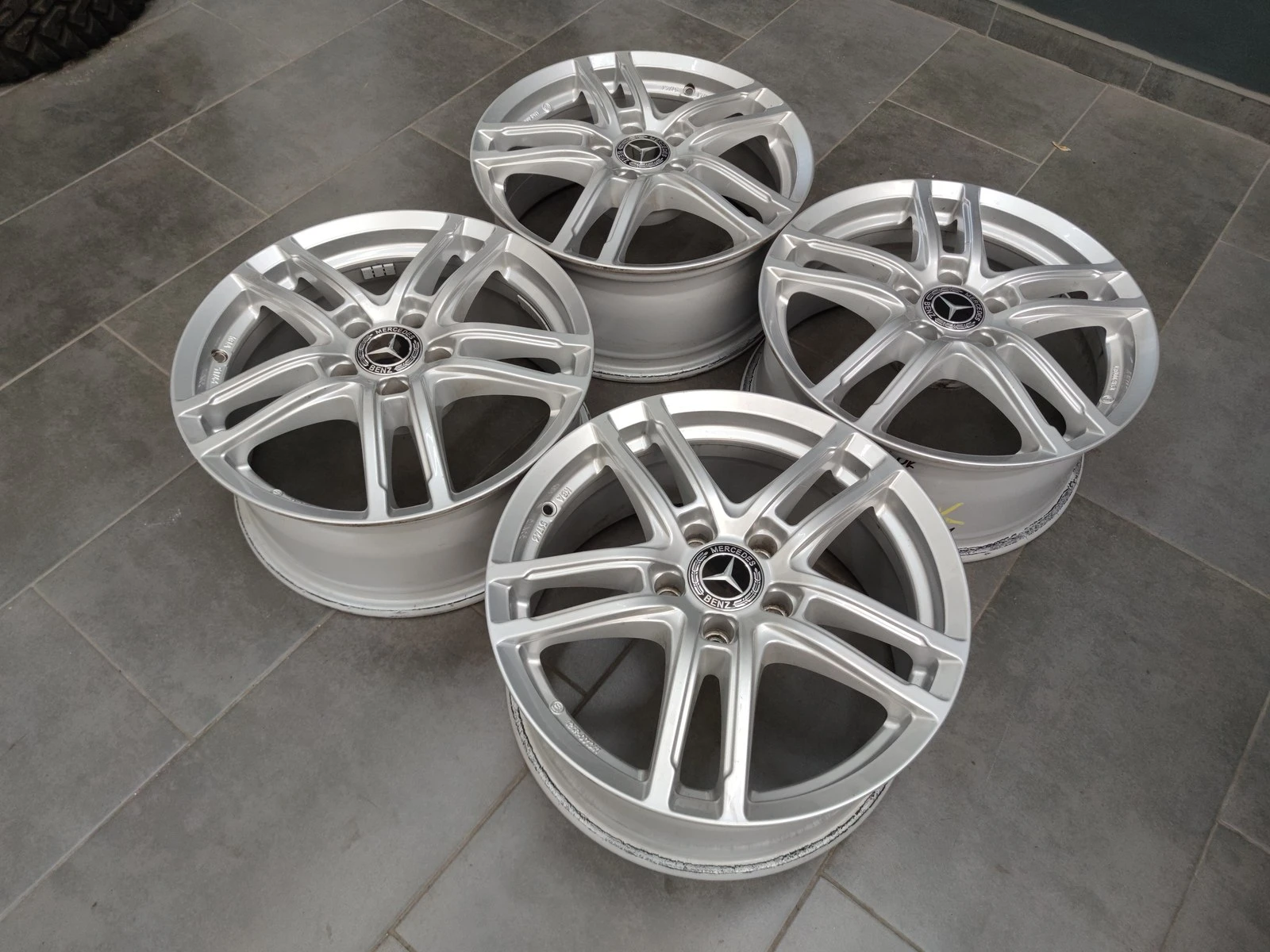 Джанти за Mercedes-Benz, снимка 4 - Гуми и джанти - 56718989
