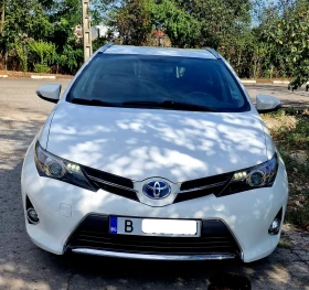 Toyota Auris, снимка 1