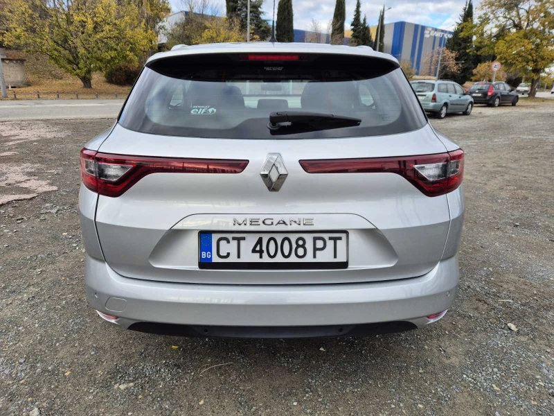 Renault Megane 1.5DCI 110к.с. Автомат, снимка 4 - Автомобили и джипове - 47990663