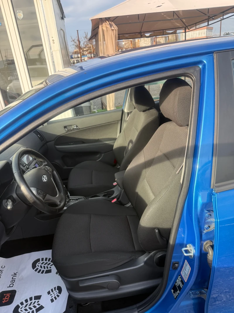 Hyundai I30 1.6crdi 128к.с Автомат Фейслифт Швейцария, снимка 9 - Автомобили и джипове - 49467930