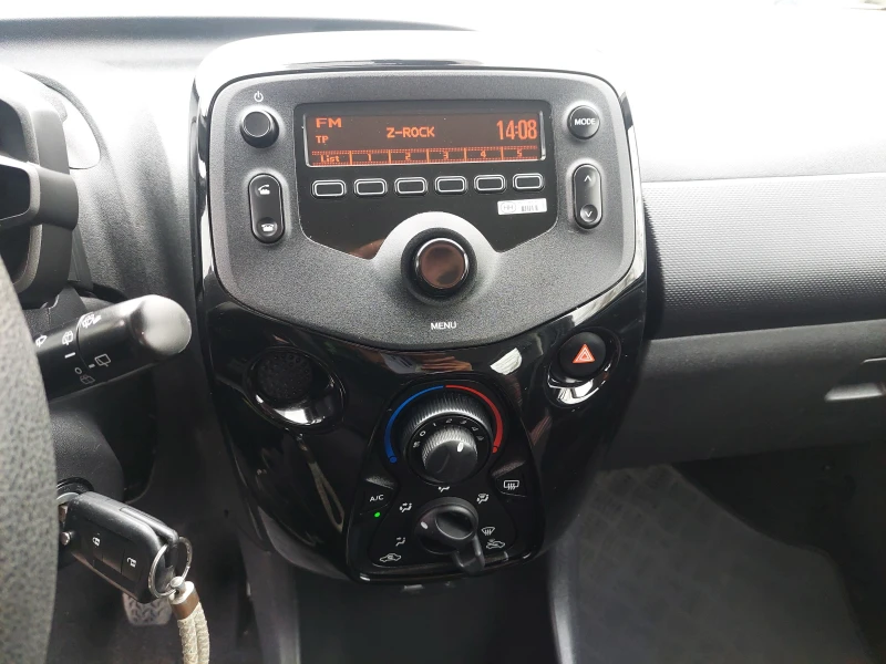 Citroen C1 1, 0i 72ps EURO 6D, снимка 11 - Автомобили и джипове - 49645605