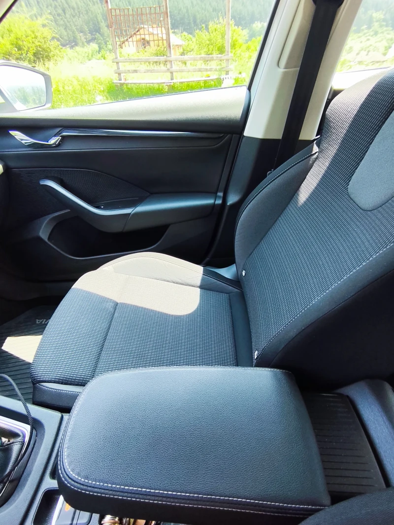 Skoda Octavia, снимка 11 - Автомобили и джипове - 50630021