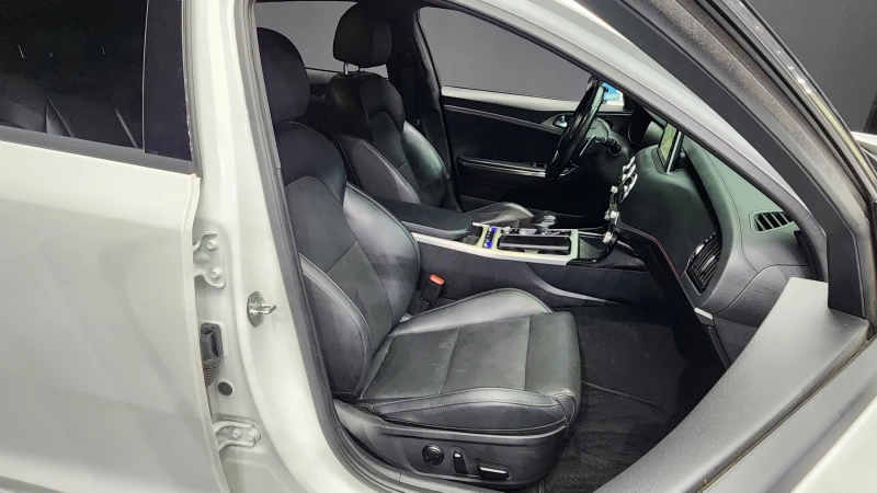 Kia Stinger 2.0T 2WD PLATINUM autogeorge.com, снимка 10 - Автомобили и джипове - 52079450
