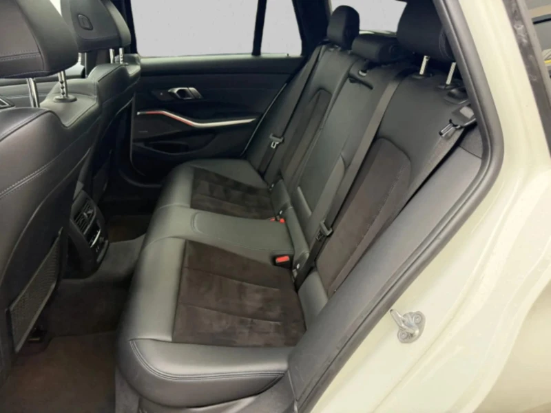 BMW 330 d M Sport, снимка 8 - Автомобили и джипове - 52730242
