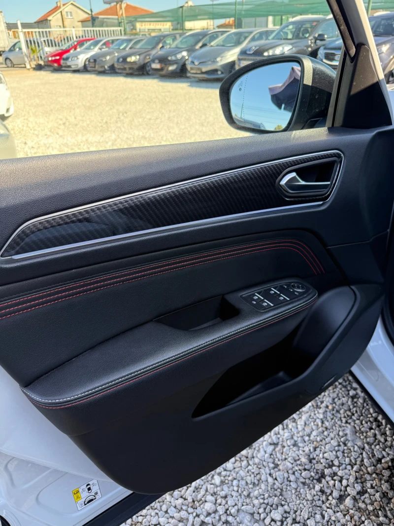 Renault Arkana 1.3T, снимка 16 - Автомобили и джипове - 52851955