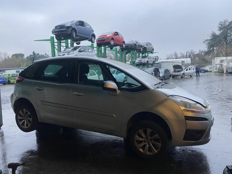 Citroen C4 Picasso 1.6 HDI, снимка 3 - Автомобили и джипове - 52956246
